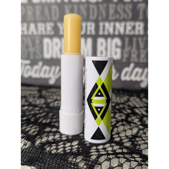 RETIRED/RARE Arrow Boost Lip Enhancing Lip Balm NEW! - Picture 2 of 3